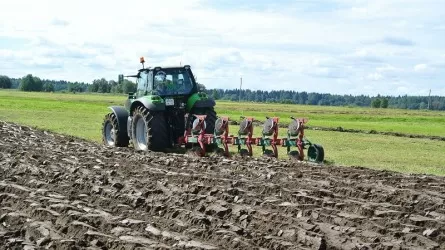 400 тысяч тонн дизтоплива выделено в Казахстане для весенних полевых работ