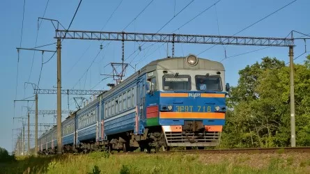 Восстановлено движение поездов на станции Сурган 