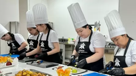 Мастерство и кулинария: в столице прошел мастер-класс для молодых мам