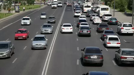 Пробки в Астане объяснили в минтранспорта  