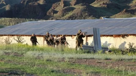 Тактико-специальные учения военных Казахстана и Беларуси проходят в Жетысуской области 