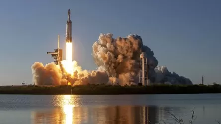 SpaceX зымыраны екі барлау спутнигін орбитаға ұшырды