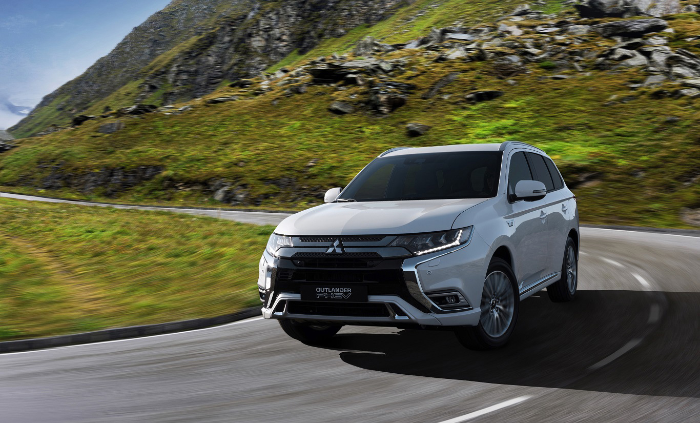 Mitsubishi отзывает почти 21 тысячу кроссоверов Outlander