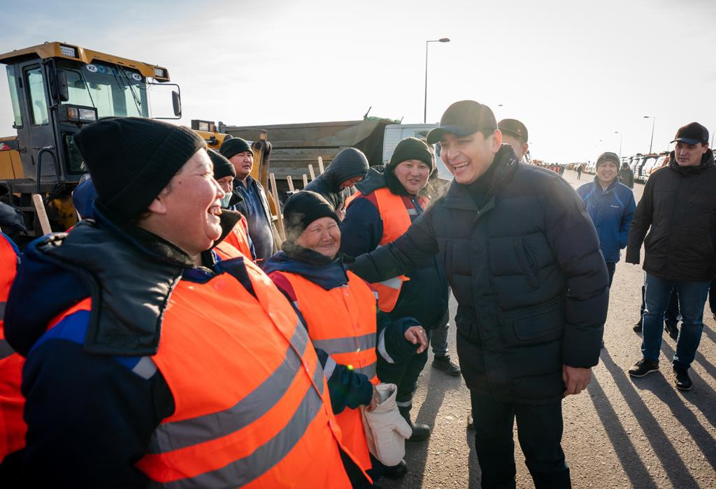 Аким столицы проверил готовность коммунальных служб к зиме 