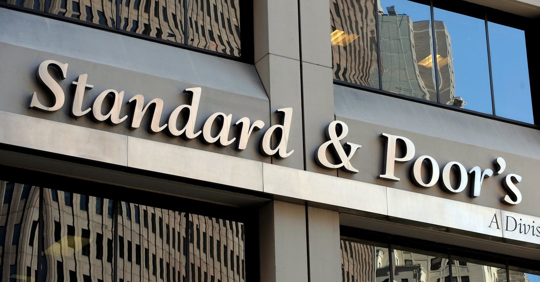 S&P подтвердил рейтинги "Даму" и БРК на уровне "ВВ+/В"